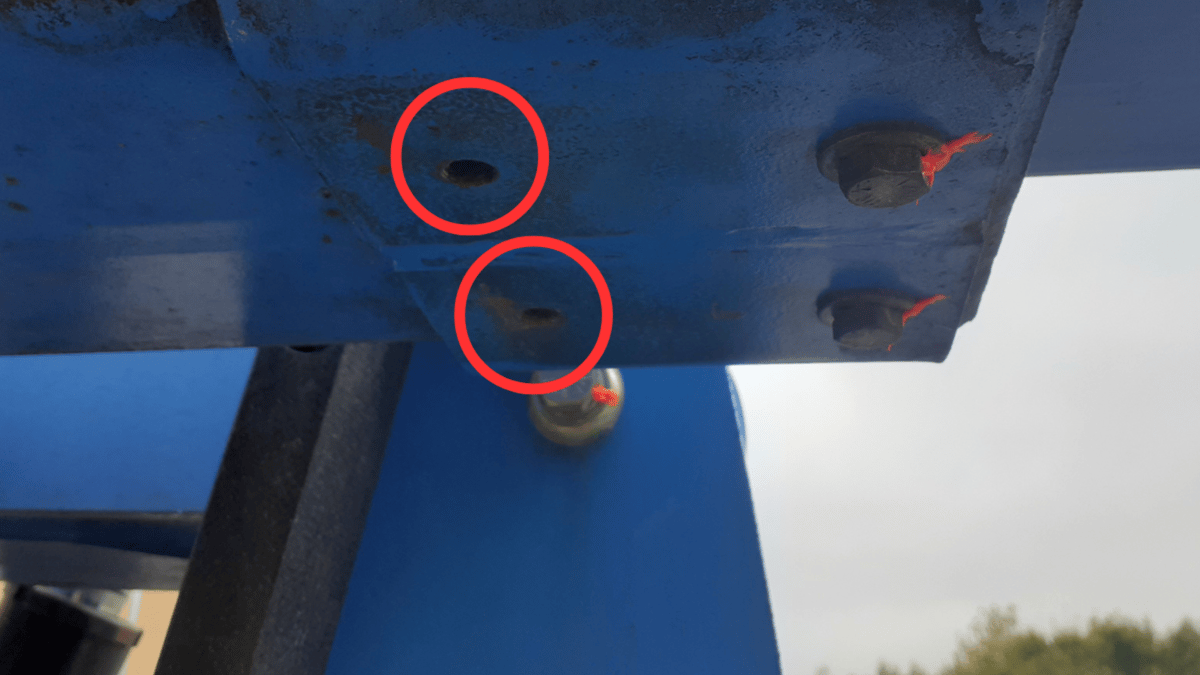 Genie Self Propelled Boom missing bolts